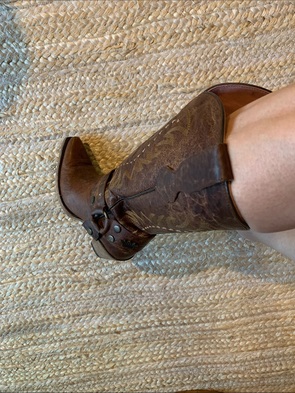 Junk Gypsy Vagabond by Lane Brown Embroidered Heeled Snip toe Boots - Picture 8 of 16
